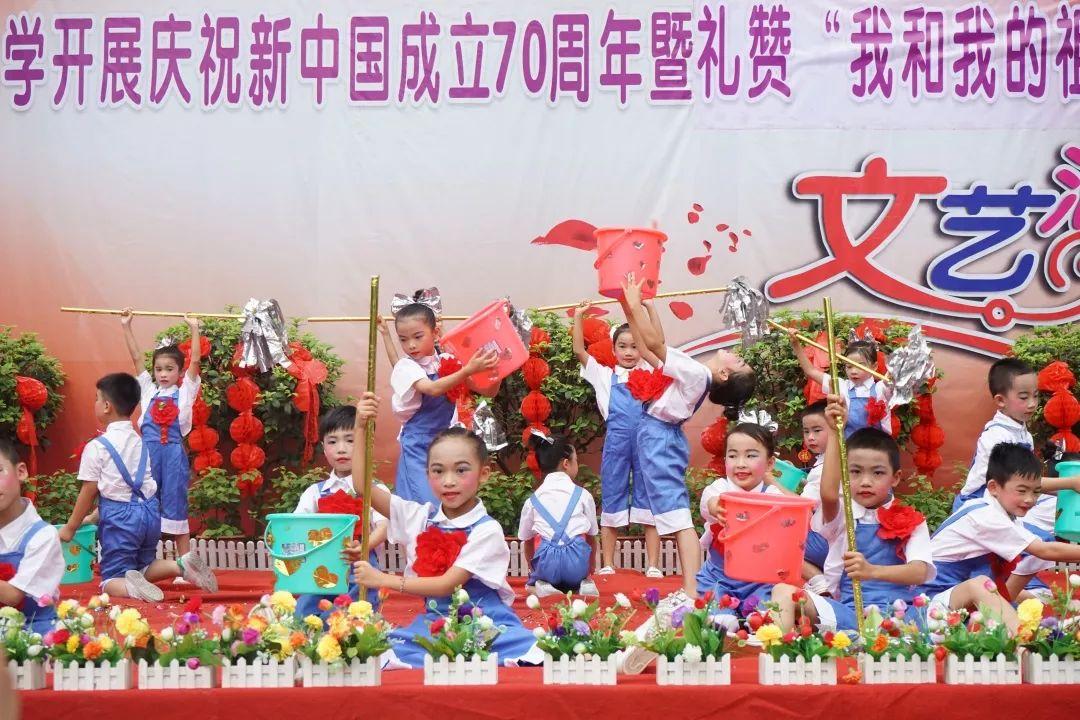 怎么去追一个刚刚去世老公的女人该怎么发微信？